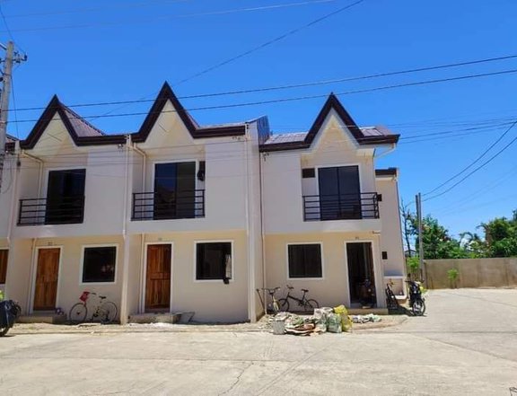 2Bedroom Townhouse For Sale in Mactan Lapu lapu City