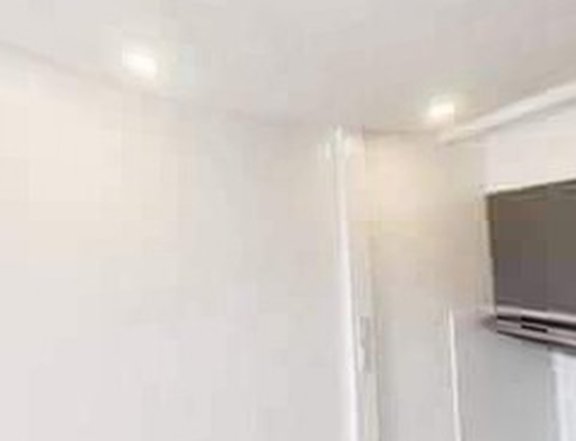 27.21sqm and 1bathroom there's alot of freebies and negotiable price.