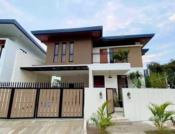 4BR FURNISHED MODERN ASIAN ARCHITECTURE HOUSE AND LOT WITH POOL