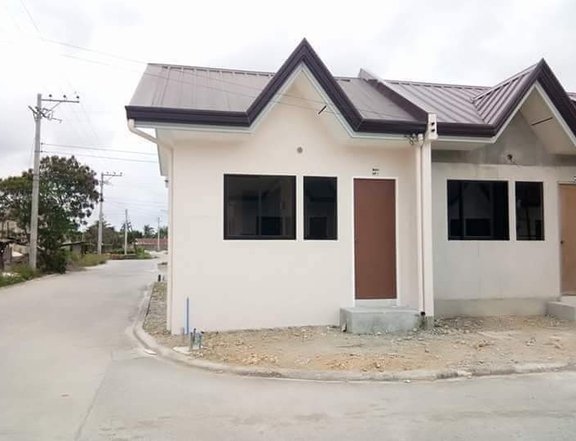 2-bedroom Rowhouse For Sale in Lapu-Lapu (Opon) Cebu
