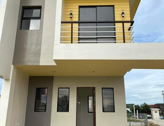3-bedroom Townhouse For Sale in Lapu-Lapu (Babag 1)Cebu