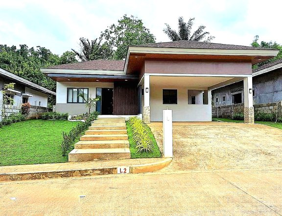 3 Bedroom Bungalow House For Sale in Sun Valley