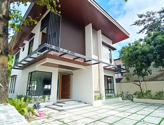 For Sale 4 BR Single Detached House and Lot in BF Homes Paranaque City
