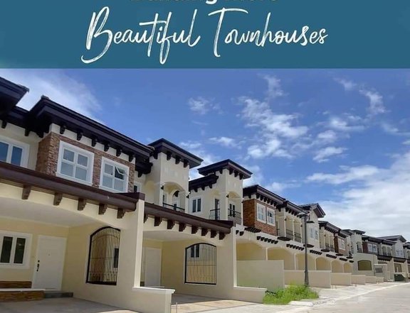 TOWNHOUSE UNDER CCT FOREIGNER CAN BUY
