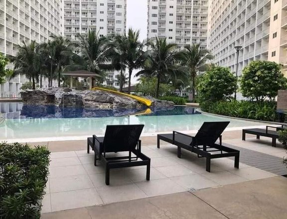 1 bedroom with balcony in Moa Complex Pasay City 26K Monthly