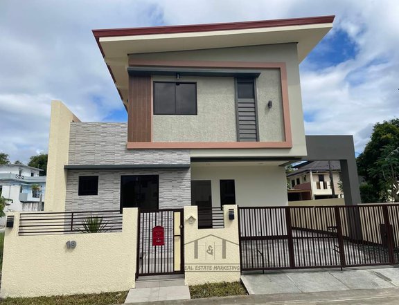 Brand New Single Detached in Parkplace Imus Cavite