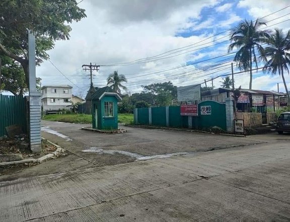 Lhoopa 2-bedroom Duplex / Twin House For Sale in Lipa Batangas