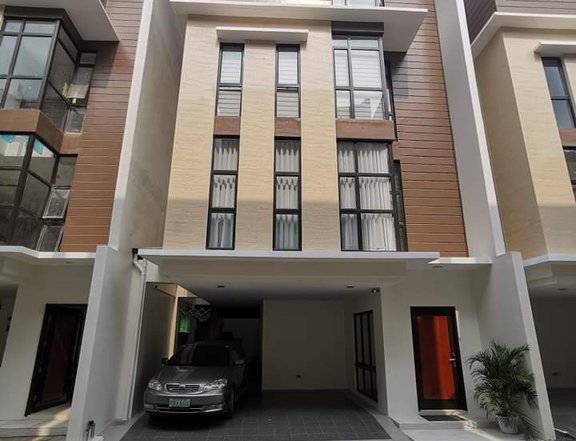 4-bedroom Single Attached House For Sale in Quezon City / QC