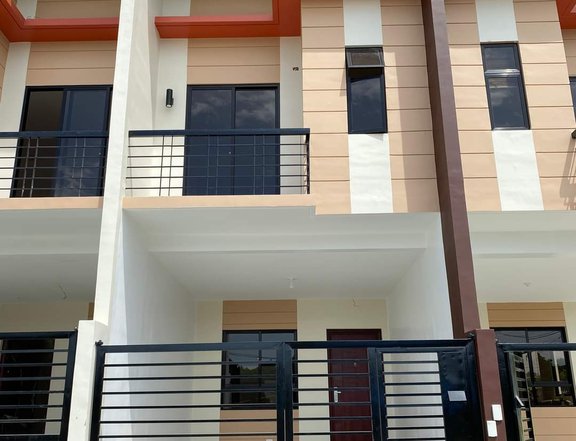 3-bedroom Townhouse For Sale in Bacoor Cavite near Las Pinas