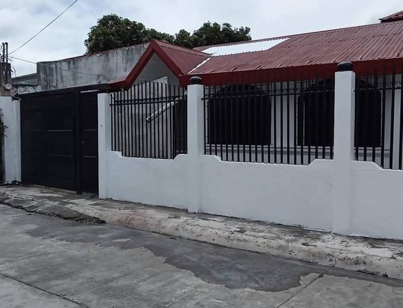 Pre-Owned 2-bedroom Townhouse For Sale in Bacolod Negros Occidental