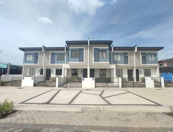 Townhouse For Sale in Lipa Furnished Turnover
