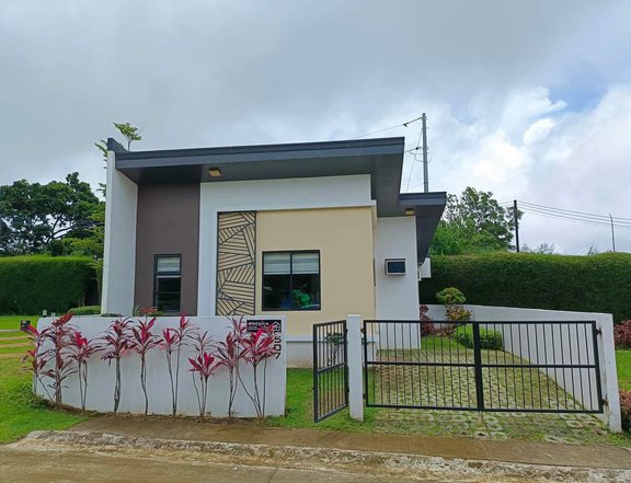 2-bedroom Single Attached House And Lot accessible to Tagaytay