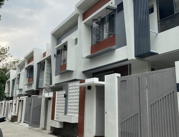 2-Storey TOWNHOUSE for SALE in EDSA Munoz Congressional Avenue Quezon