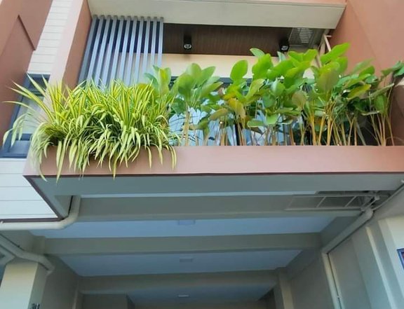 3-bedroom Townhouse For Sale in Cubao Quezon City / QC Metro Manila