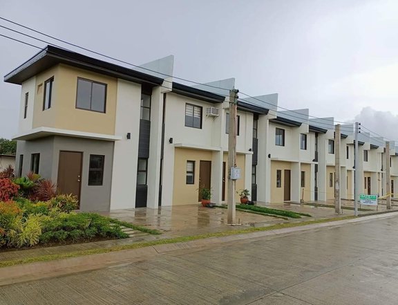 House and Lot For Sale in  Amaia Scapes Trece Martires Cavite