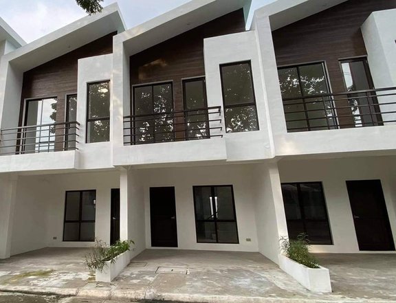 3-bedroom Townhouse For Sale in Caloocan Metro Manila