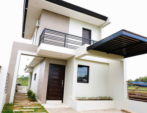 2-bedroom Single Attached House & Lot For Sale in Alfonso Cavite