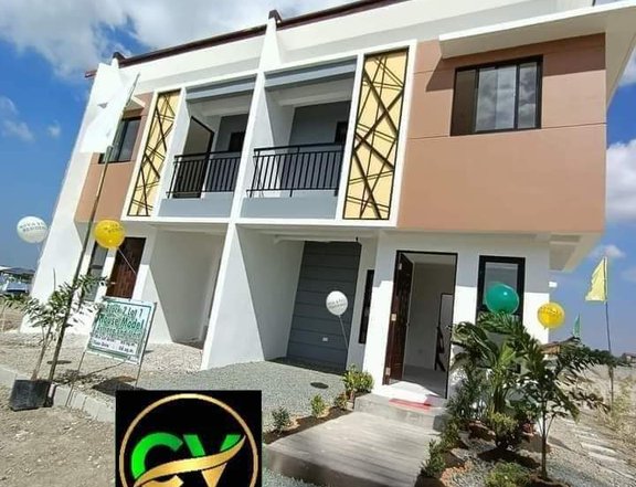 3 bedroom complete turnover townhouse in Imus Cavite
