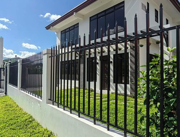 5-Bedroom House For Sale in Sun Valley Golf Club, Antipolo City