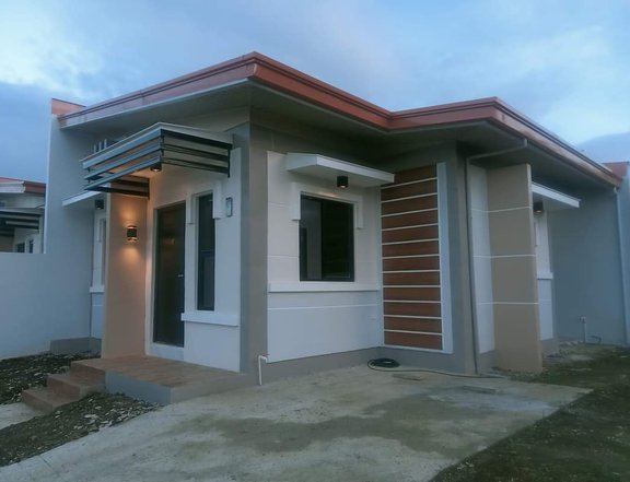 2 bedroom single attached house for sale in Pila Laguna