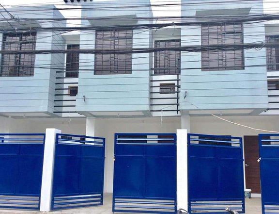 2-Storey TOWNHOUSE w/ Car Garage For Sale in Mandaluyong Metro Manila
