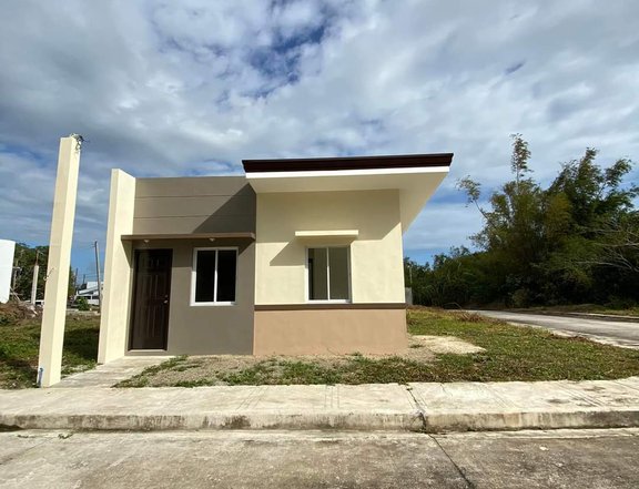 2-bedroom Single Attached House For Sale in Pagbilao Quezon