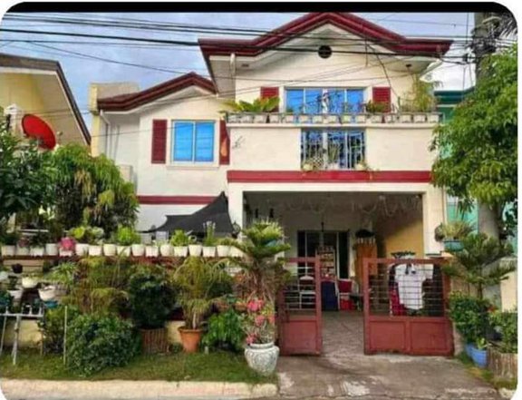 SINGLE DETACHED HOUSE FOR SALE INSIDE SUBDIVISION WITH 5BR 3TOILET