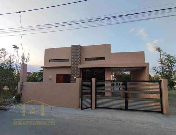 2-bedroom House For Sale in Dasmarinas Cavite