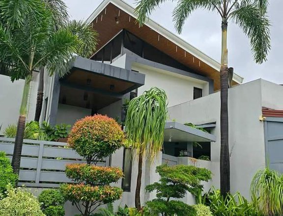 8-bedroom Single Detached House For Sale with City view  in Havila, Taytay Rizal