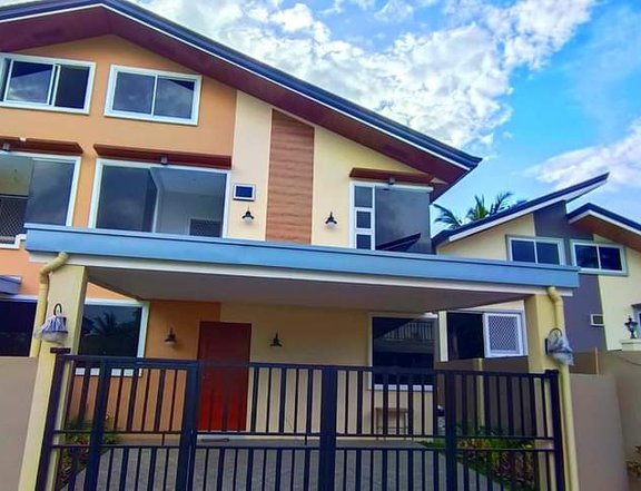 Brandnew Furnished 5-bedroom Duplex House with Pool For Sale in Tagaytay Cavite