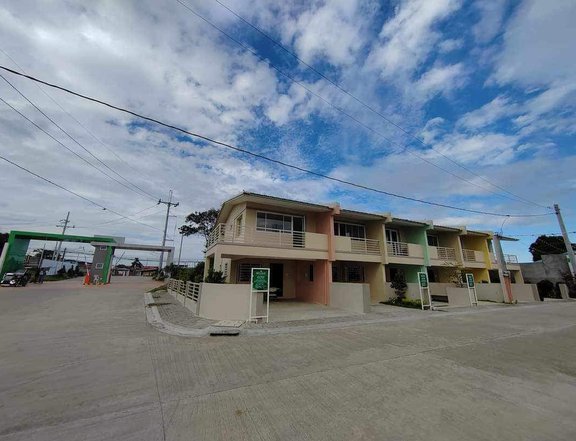 Discounted Preselling 3-bedroom Townhouse For Sale thru Pag-IBIG in Tanza Cavite