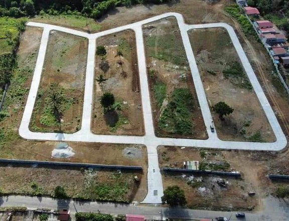 Spacious residential Lot near Tagaytay that you can experience breezy and cold weather.