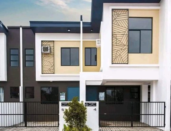 2-bedroom Townhouse For Sale in Nasugbu Batangas