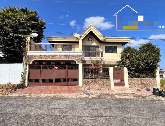 7-bedroom Single Detached House For Sale in Quezon City / QC Metro Manila