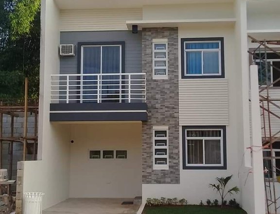 3-bedroom Townhouse For Sale in Antipolo Rizal