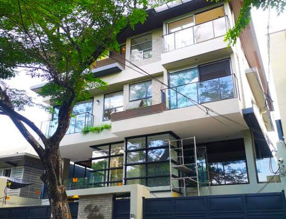 Luxury Fully Furnished Townhouse in Cubao Quezon City