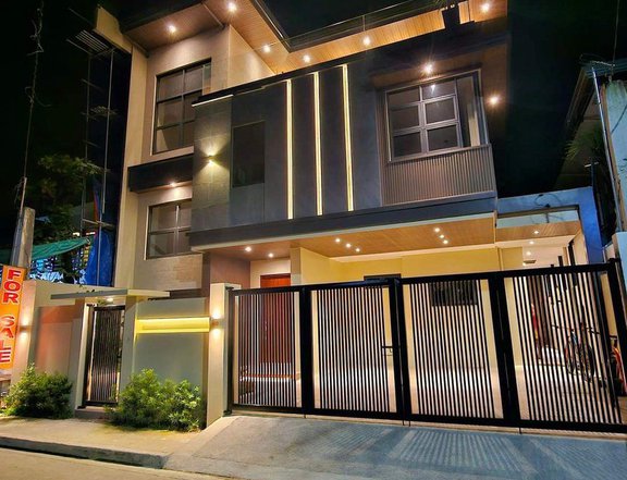 Premium-Made Modern 6-bedroom Single Attached House For Sale along Marcos Highway, Antipolo Rizal