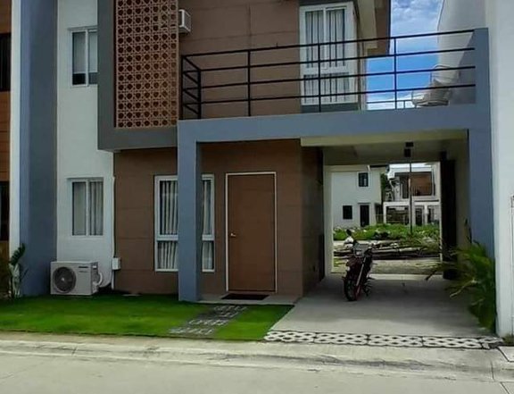 Presselling and RFO 2story House and lot installment