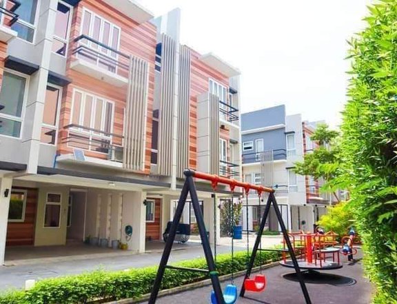 RFO Townhouse near inSm Cherry Congressional Quezon City