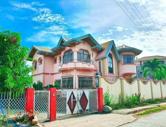 Clean Titled 2-Storey House and Lot FOR SALE in a Flood Free Area at Candon City, Ilocos Sur