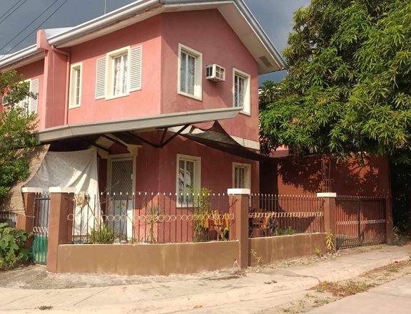 Clean Titled Corner Lot Townhouse FOR SALE in a Safe & Secure Community at Santa Barbara, Pangasinan