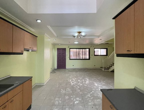 3 BR FOR SALE IN THE HAMPTON GARDENS PASIG CITY