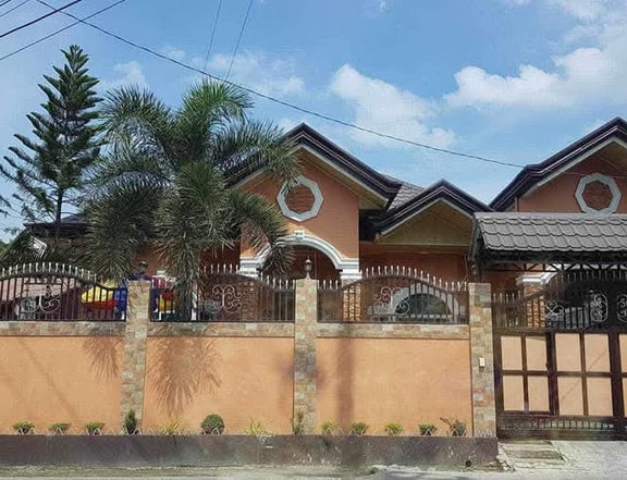 Clean Title Fully Furnish House & Lot FOR SALE along cemented Brgy Road @ Urdaneta City, Pangasinan