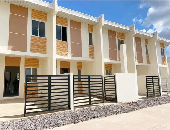 2-bedroom Townhouse For Sale in Padre Garcia Batangas