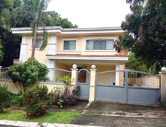 6.-bedroom Single Detached House For Rent in Silang Cavite