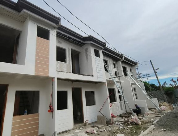 PRESELLING 3-BEDROOMS TOWNHOUSE FOR SALE IN BASAK KAGUDOY LAPU-LAPU CITY CEBU