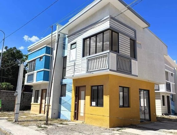 3-bedroom Duplex House For Sale in Tanza Cavite