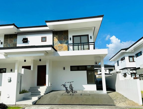 4 bedrooms Duplex House For Rent in Cebu City