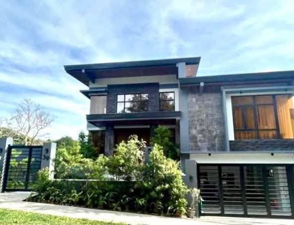 RFO Fully furnished 6 bedroom Single detached House For Sale in silang cavite