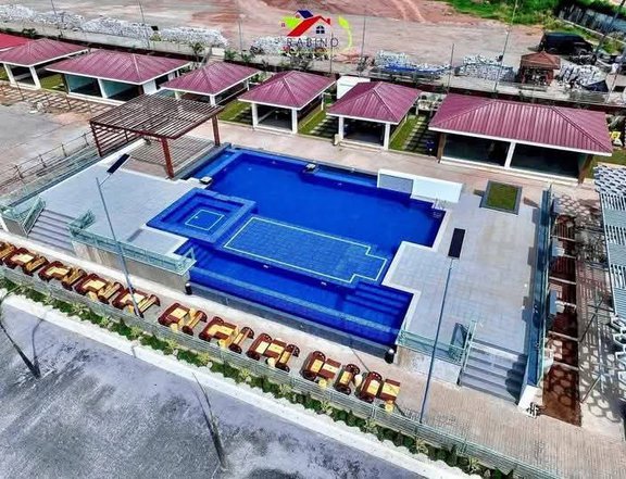 Seaview property 1.4 kms away from Beachfront